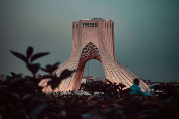 لمحۀ عن إيران